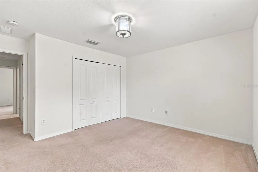 10637 LIBERTY BELL DRIVE Tampa, FL 33647