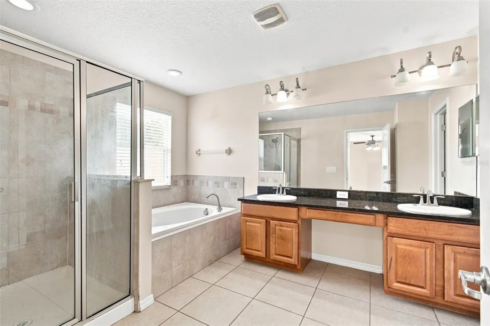 10637 LIBERTY BELL DRIVE Tampa, FL 33647