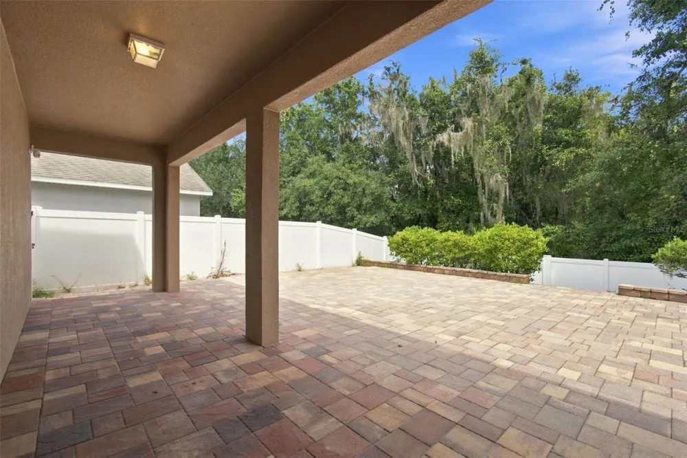 10637 LIBERTY BELL DRIVE Tampa, FL 33647