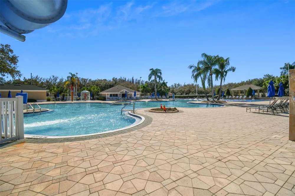 10637 LIBERTY BELL DRIVE Tampa, FL 33647