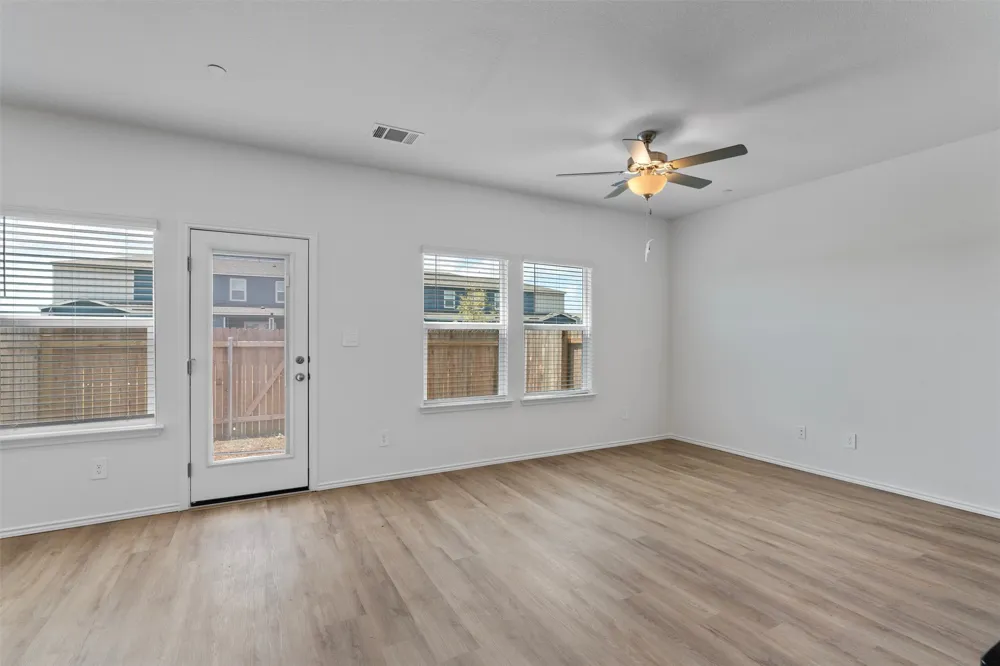 164 Cinnabar lane Lane #4 Kyle, TX 78640