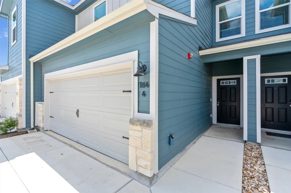 164 Cinnabar lane Lane #4 Kyle, TX 78640