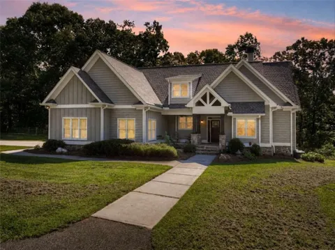 2703 Hwy 382W