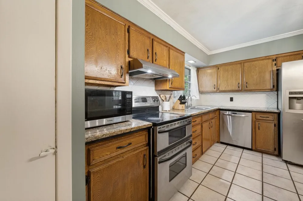 13512 Challaburton Drive Farmers Branch, TX 75234
