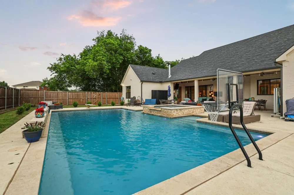 104 Beavers Bend Drive Gunter, TX 75058