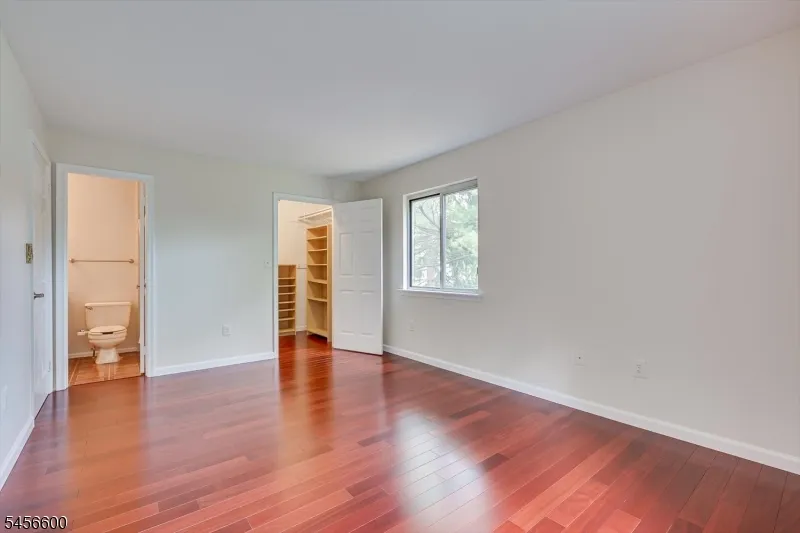 6 Norwich Pl Franklin, NJ 08873