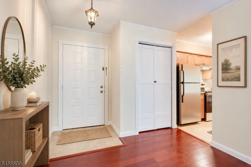 6 Norwich Pl Franklin, NJ 08873
