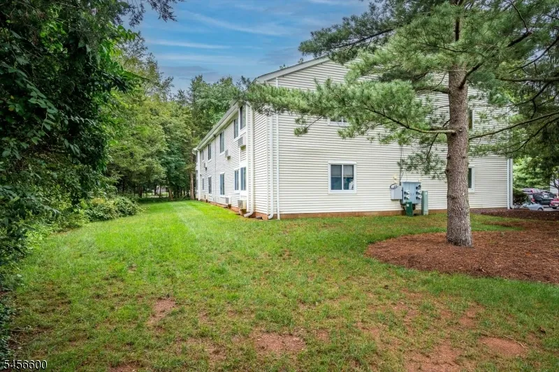 6 Norwich Pl Franklin, NJ 08873