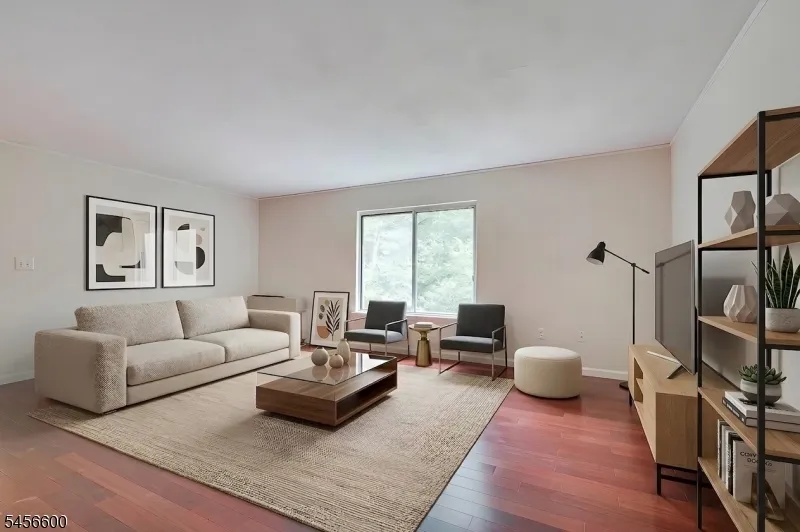 6 Norwich Pl Franklin, NJ 08873