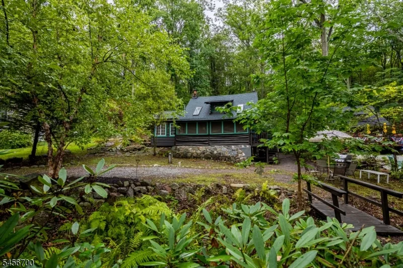 8 Mountainside Dr Vernon, NJ 07461