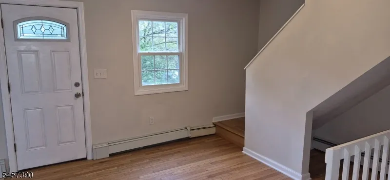 221 Knox Way Hopatcong, NJ 07843