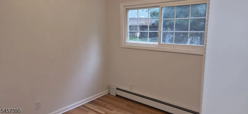 221 Knox Way Hopatcong, NJ 07843