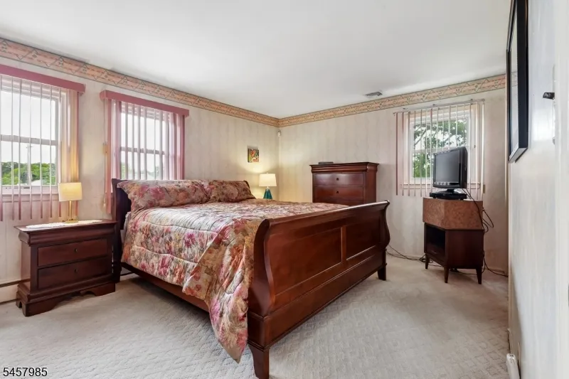 55 Lench Ave Edison, NJ 08820