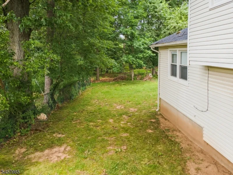 55 Lench Ave Edison, NJ 08820