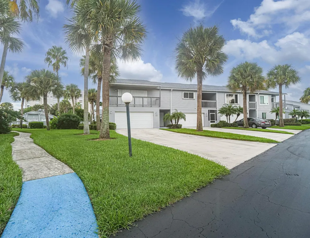4949 HIGHWAY A1A #152 Hutchinson Island, FL 34949