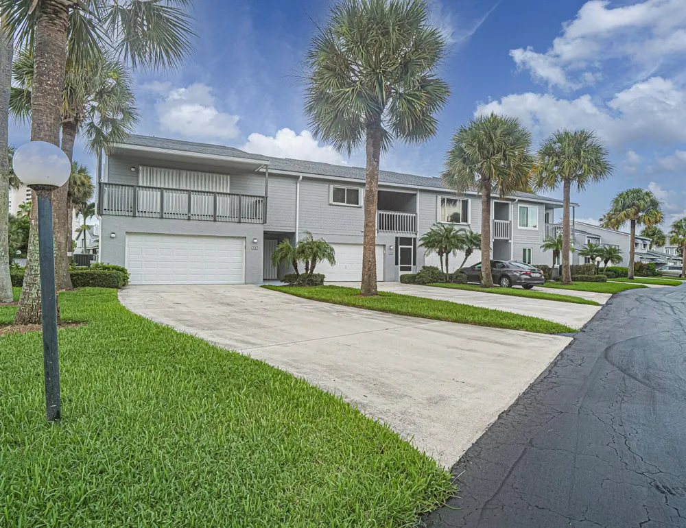 4949 HIGHWAY A1A #152 Hutchinson Island, FL 34949