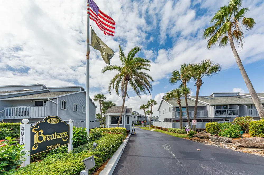 4949 HIGHWAY A1A #152 Hutchinson Island, FL 34949