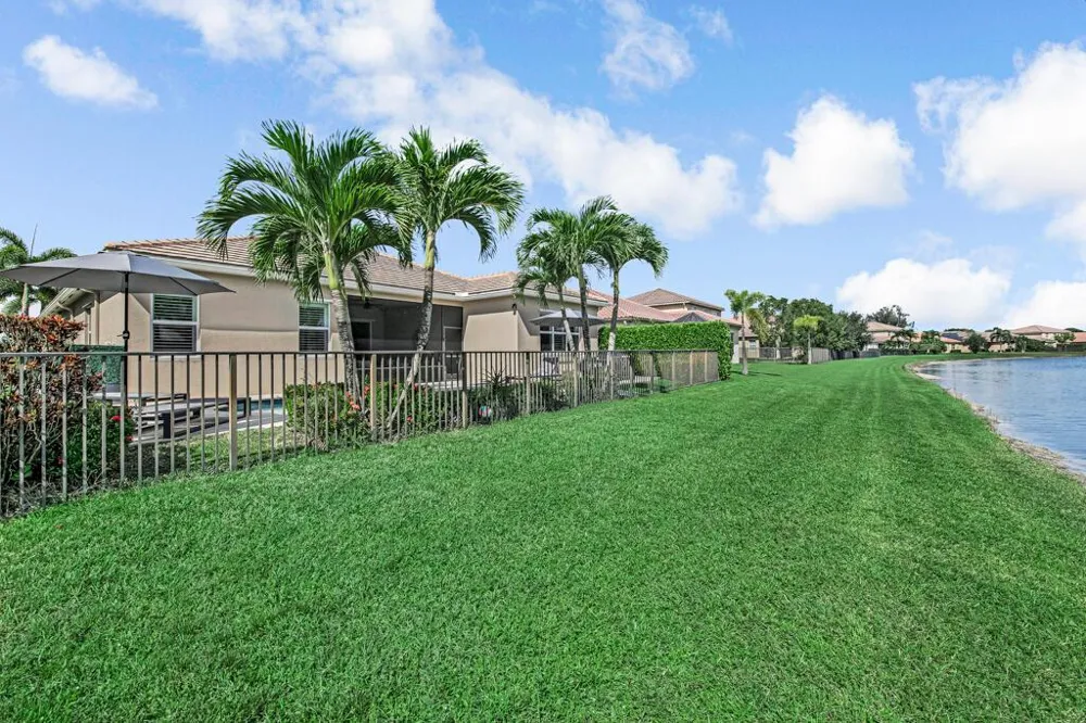 2318 Bellarosa Circle Royal Palm Beach, FL 33411