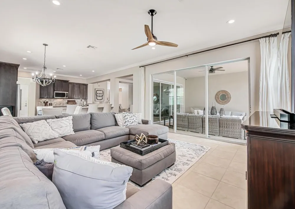 2318 Bellarosa Circle Royal Palm Beach, FL 33411