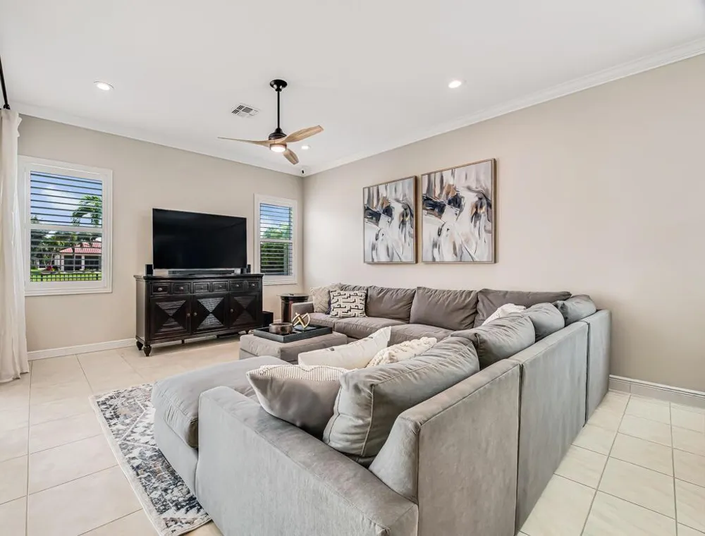 2318 Bellarosa Circle Royal Palm Beach, FL 33411