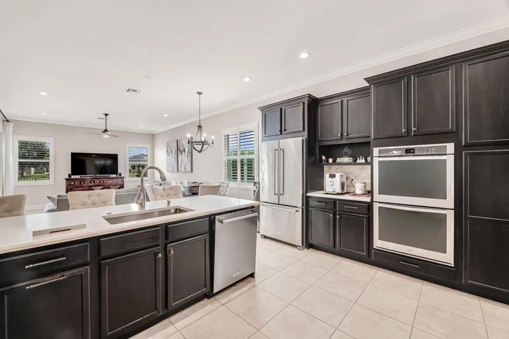 2318 Bellarosa Circle Royal Palm Beach, FL 33411