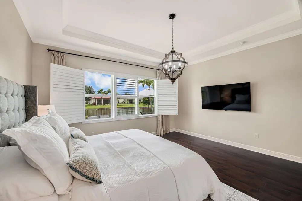 2318 Bellarosa Circle Royal Palm Beach, FL 33411
