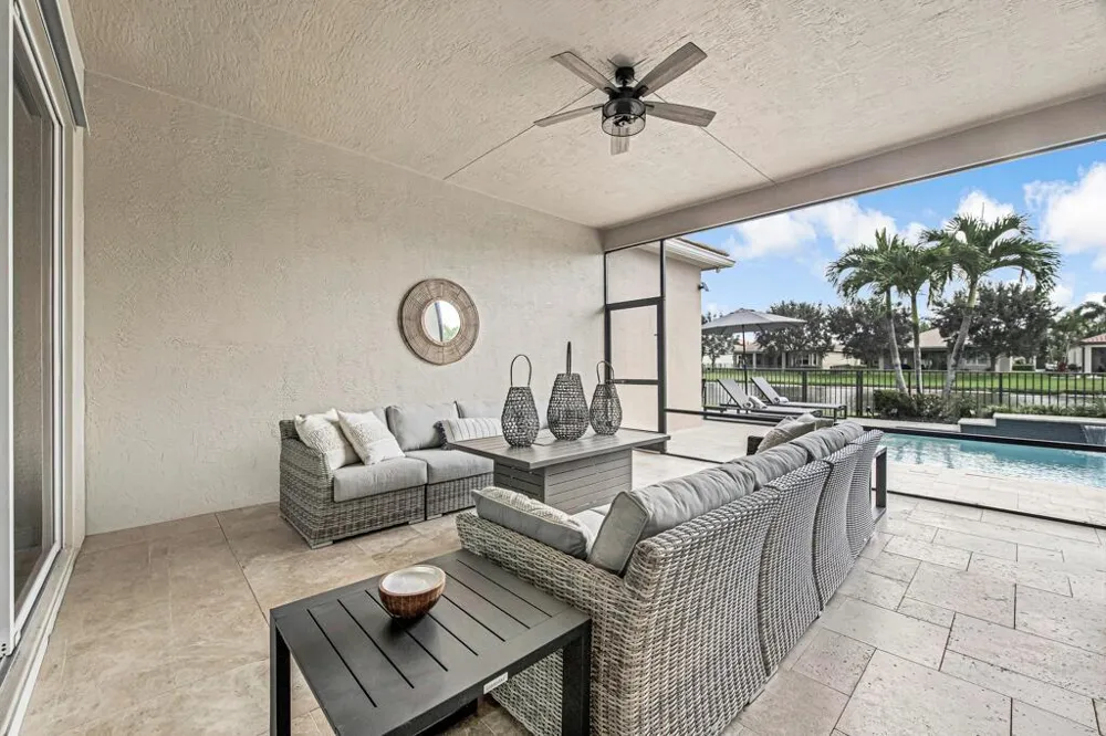2318 Bellarosa Circle Royal Palm Beach, FL 33411