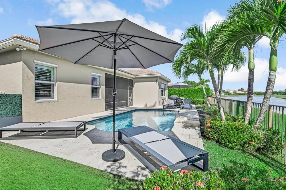 2318 Bellarosa Circle Royal Palm Beach, FL 33411