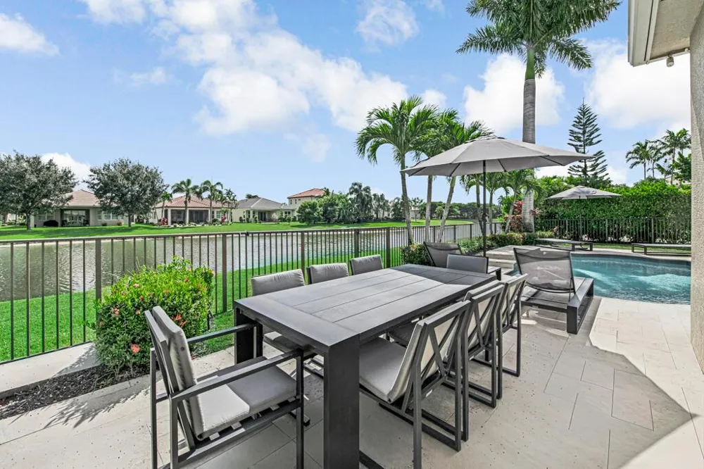 2318 Bellarosa Circle Royal Palm Beach, FL 33411