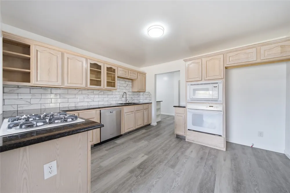 1214 New Haven Avenue Tulsa, OK 74115