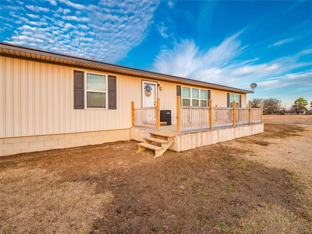 609 1st Street Pittsburg, OK 74560