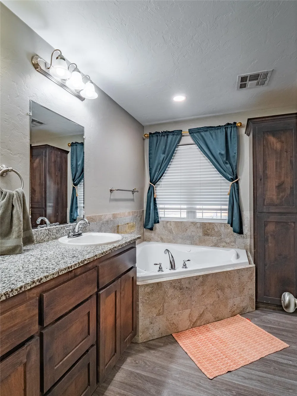 609 1st Street Pittsburg, OK 74560