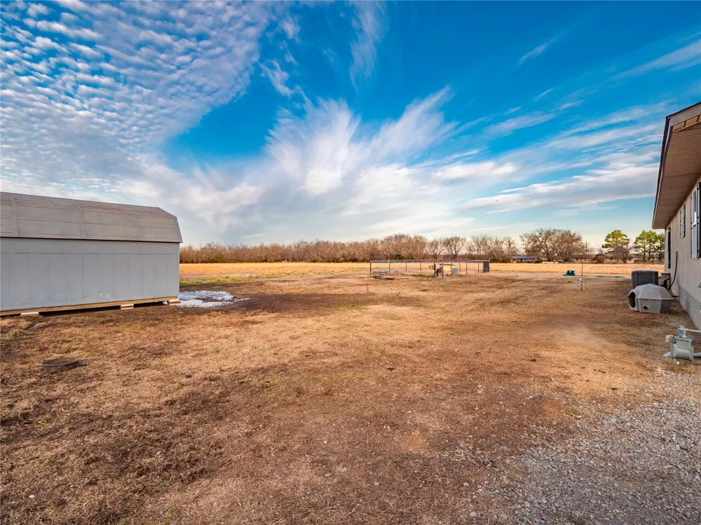 609 1st Street Pittsburg, OK 74560