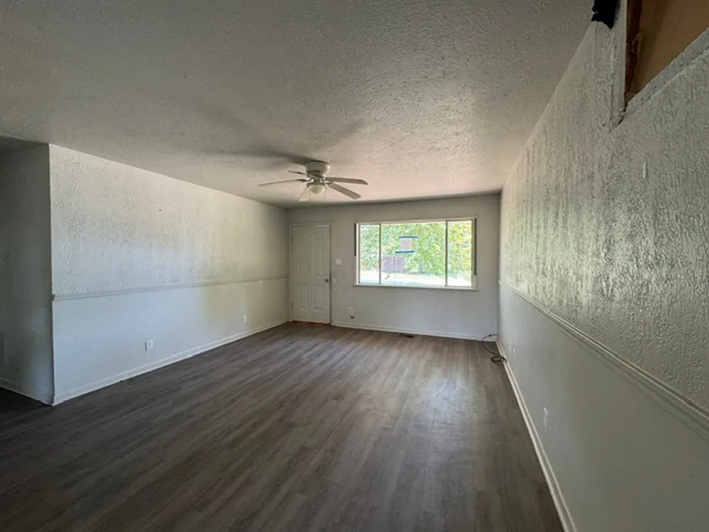 600 S Southerland Road Gans, OK 74936