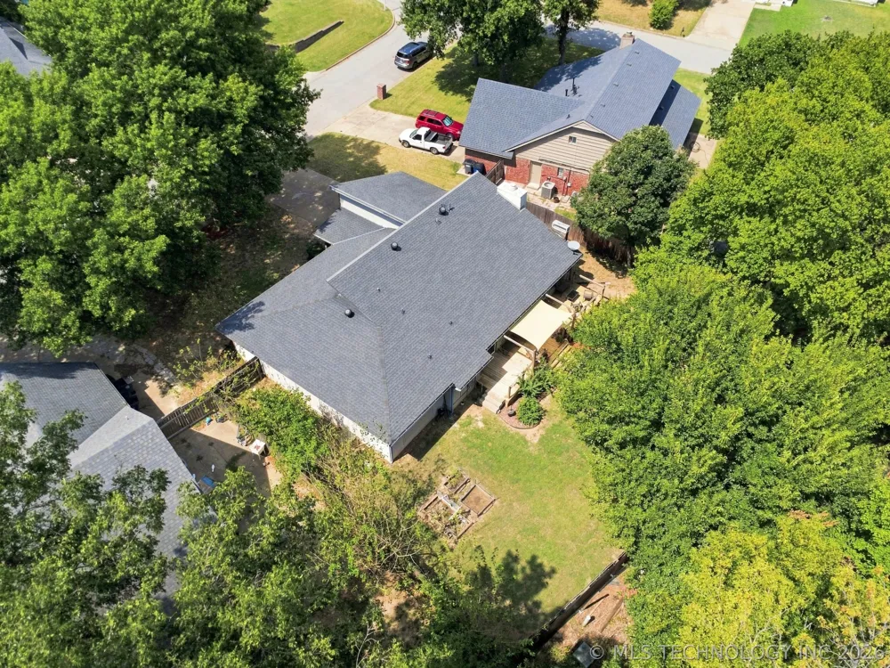 8211 S Marion Avenue Tulsa, OK 74137