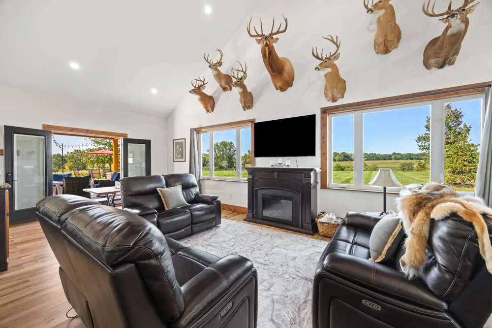 10600 Mooreville Road Saline Township, MI 48176