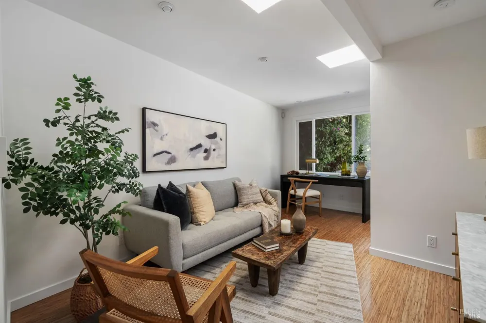43 La Crescenta Way San Rafael, CA 94901