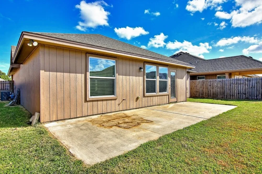 3021 Cantabria Street Corpus Christi, TX 78415