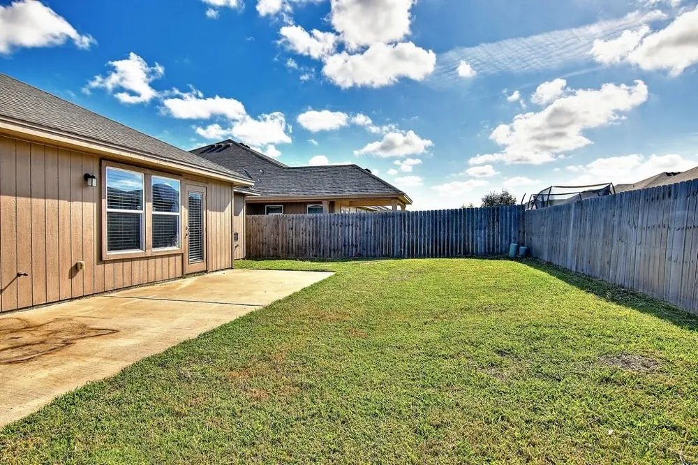 3021 Cantabria Street Corpus Christi, TX 78415