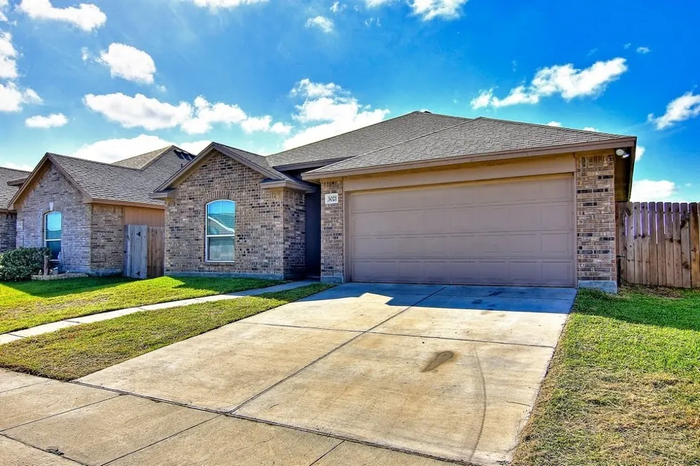 3021 Cantabria Street Corpus Christi, TX 78415