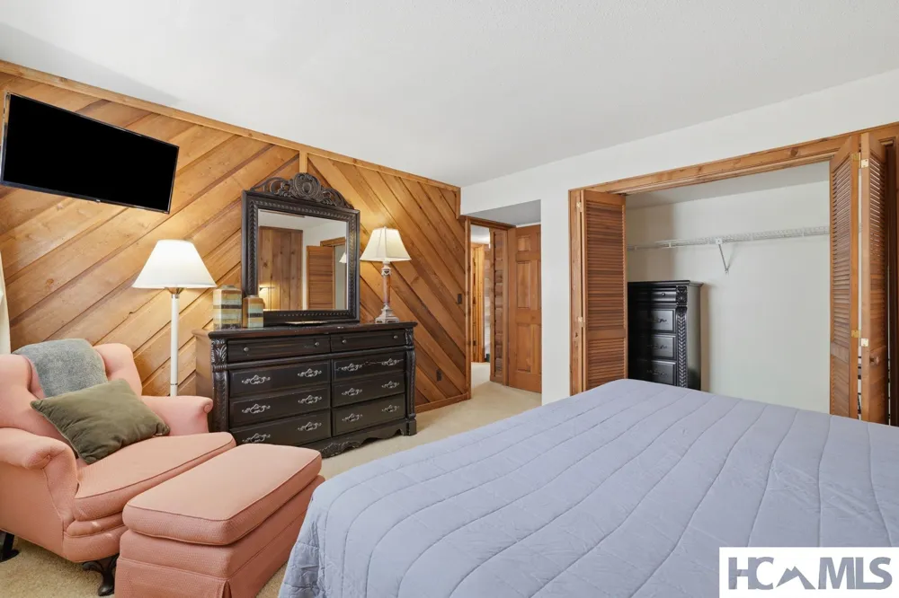 221 Toxaway Falls Drive #1A Lake Toxaway, NC 28747