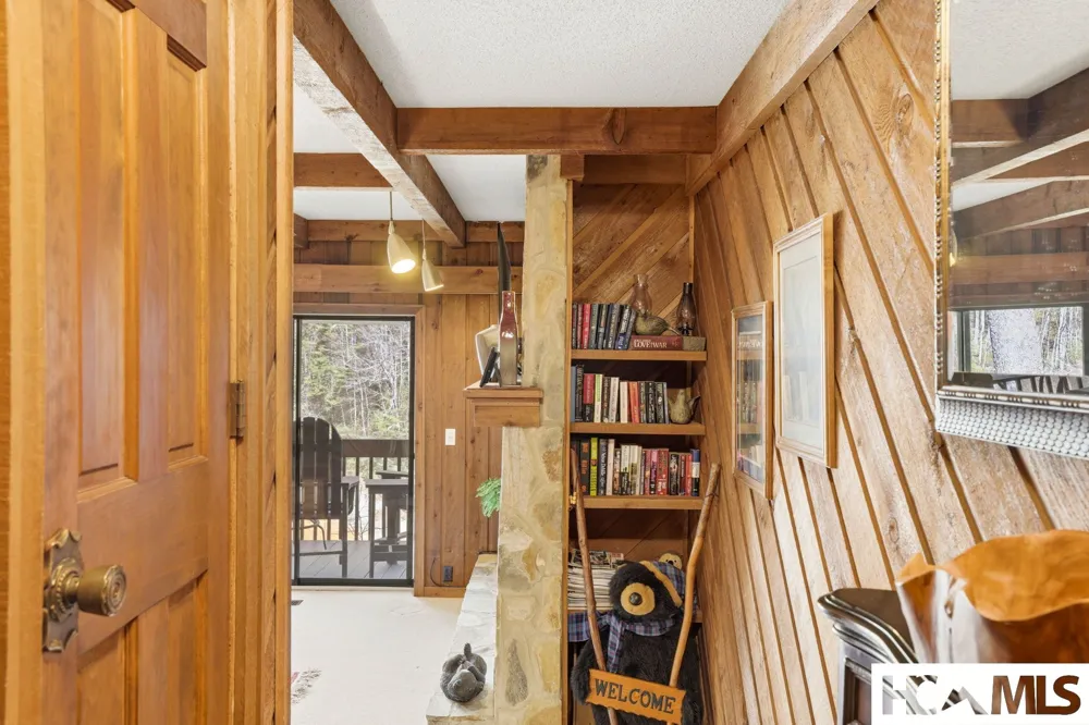 221 Toxaway Falls Drive #1A Lake Toxaway, NC 28747