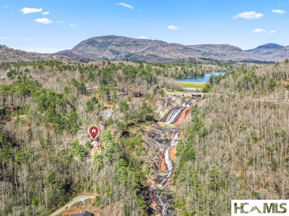 221 Toxaway Falls Drive #1A Lake Toxaway, NC 28747