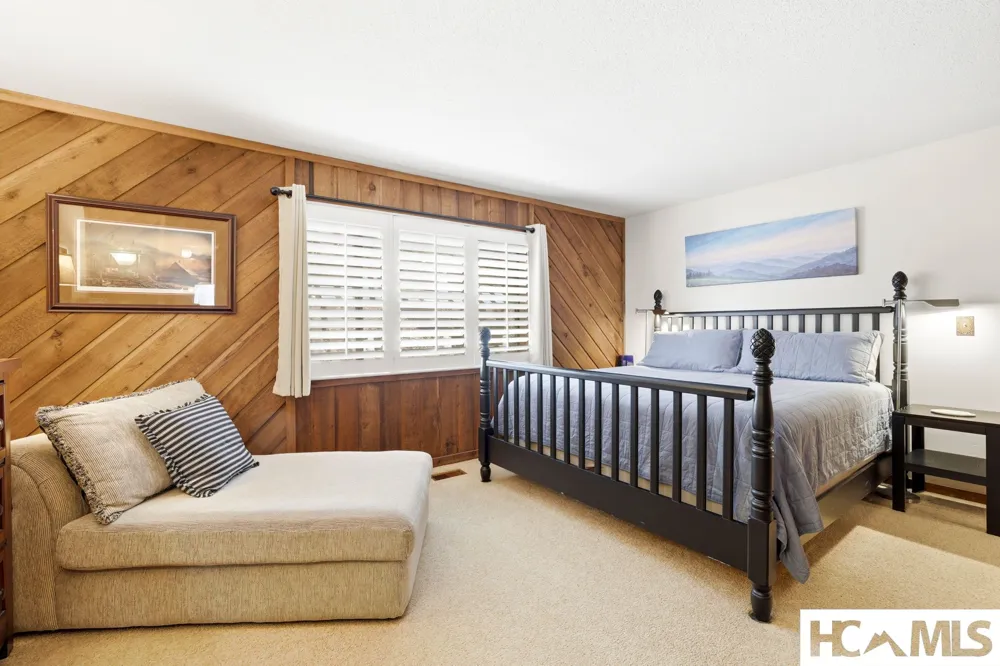 221 Toxaway Falls Drive #1A Lake Toxaway, NC 28747