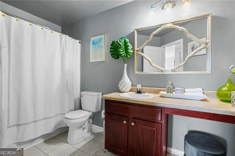 3920 Margaux DR Atlanta, GA 30349