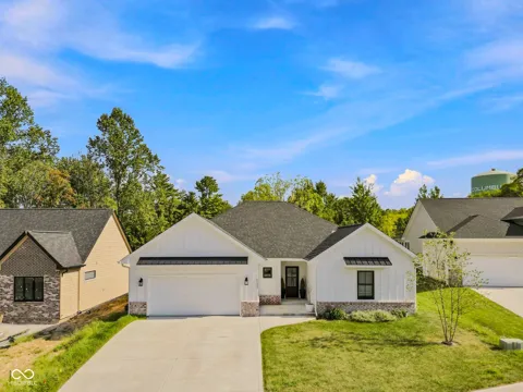5143 Oak Ridge Place