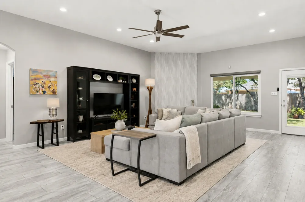 1921 Rutherford Drive Leander, TX 78641