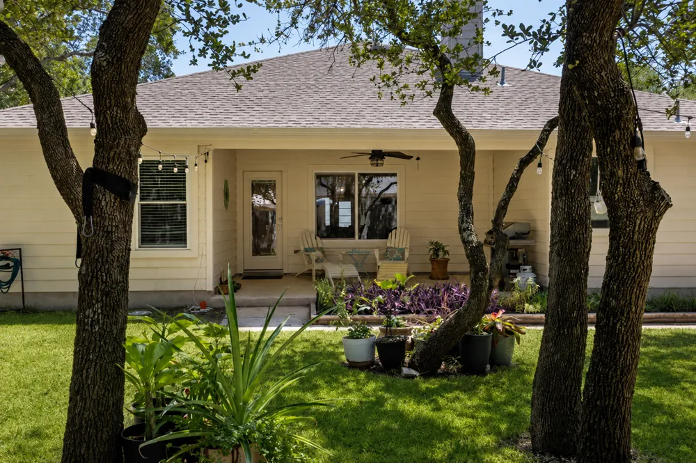 1921 Rutherford Drive Leander, TX 78641