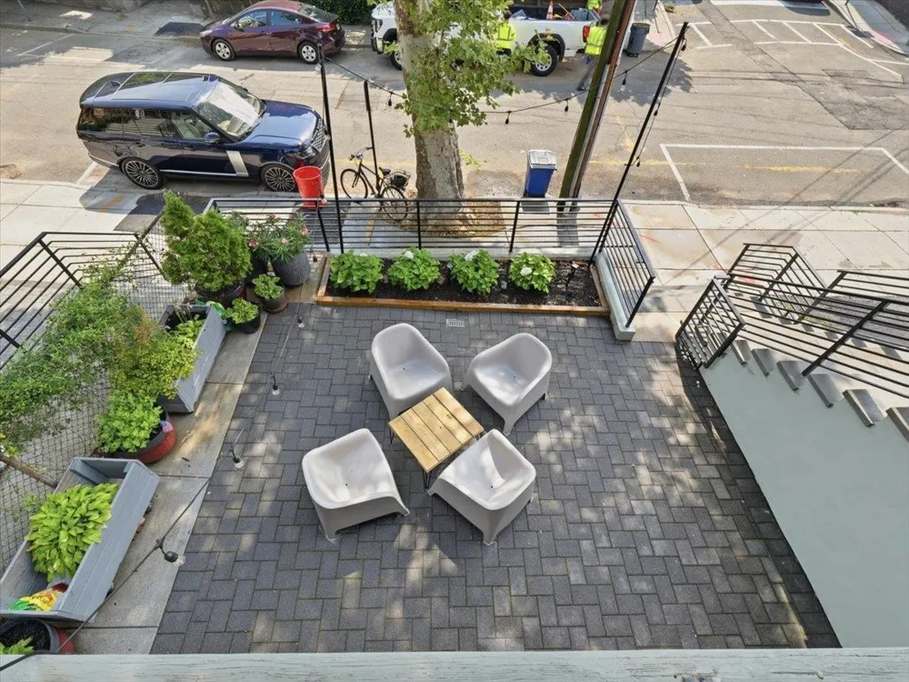 59 HAUXHURST AVE Weehawken, NJ 00786