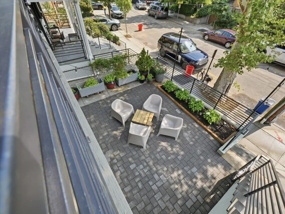 59 HAUXHURST AVE Weehawken, NJ 00786